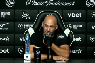 Botafogo vence Santos e Franclim Carvalho exalta brilho de jovens talentos