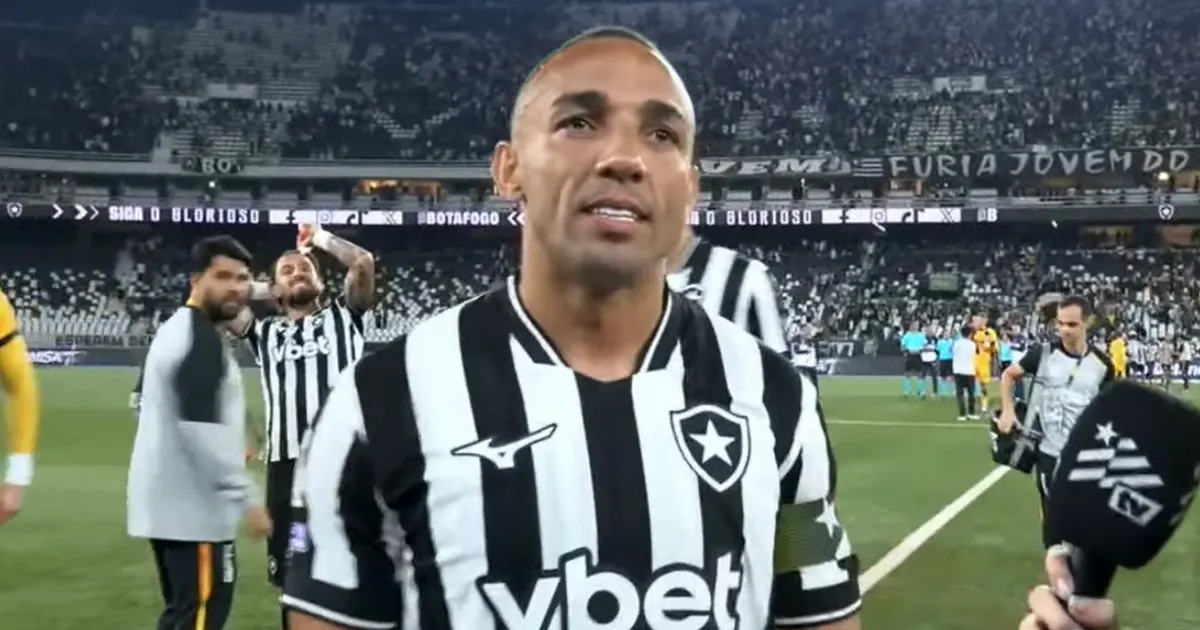 Marçal destaca desempenho de jovens e goleiro Léo Linck após vitória do Botafogo