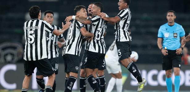 Vitória do Botafogo no Brasileirão: Marçal compara duelo a clássico de Copa do Mundo