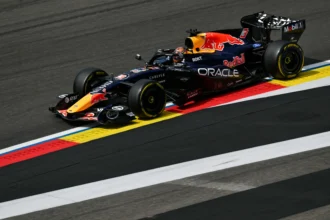 Max Verstappen domina primeiro treino livre na Bélgica com Bortoleto no top 10