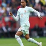 Olise manifesta desejo de atuar pelo Real Madrid aos companheiros de seleção