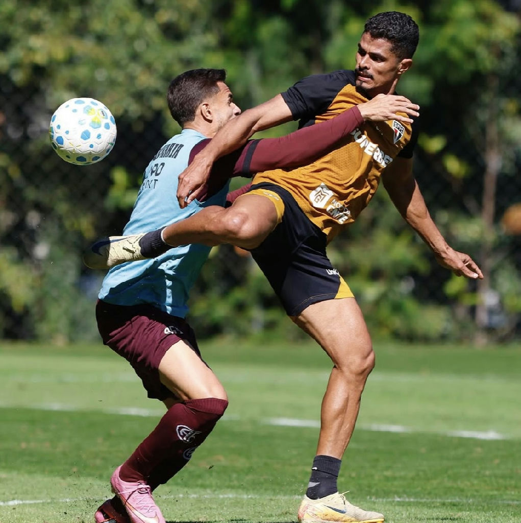 São Paulo realiza jogo-treino contra a Ferroviária no CT da Barra Funda