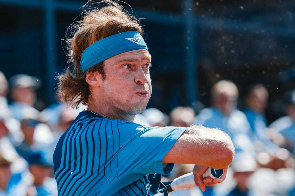Andrey Rublev alcança marca histórica e persegue o bicampeonato em Bastad