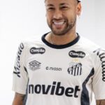 Neymar intensifica treinos no Santos e planeja retorno contra a Chapecoense