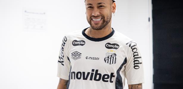 Neymar intensifica treinos no Santos e planeja retorno contra a Chapecoense