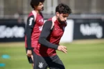 Corinthians intensifica preparação tática para o retorno do Brasileirão