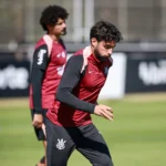 Corinthians intensifica preparação tática para o retorno do Brasileirão