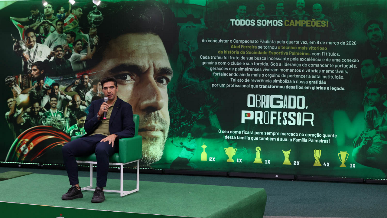 Abel Ferreira consolida legado histórico com 11 títulos pelo Palmeiras