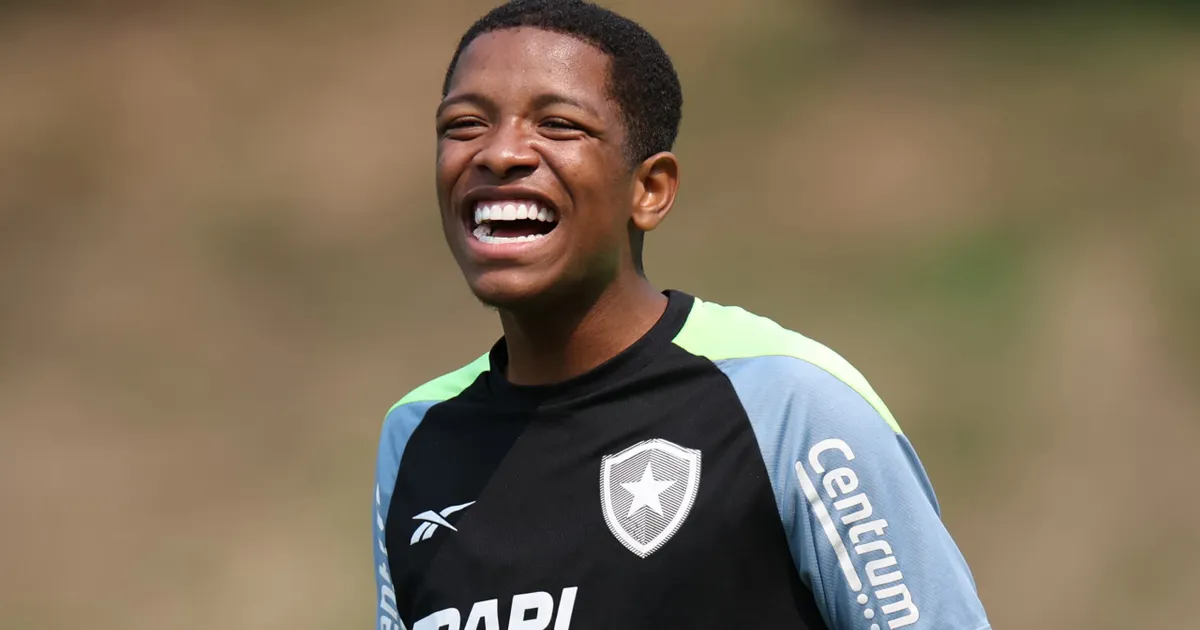 Yarlen deixa o Botafogo para o Athletic com direitos econômicos mantidos