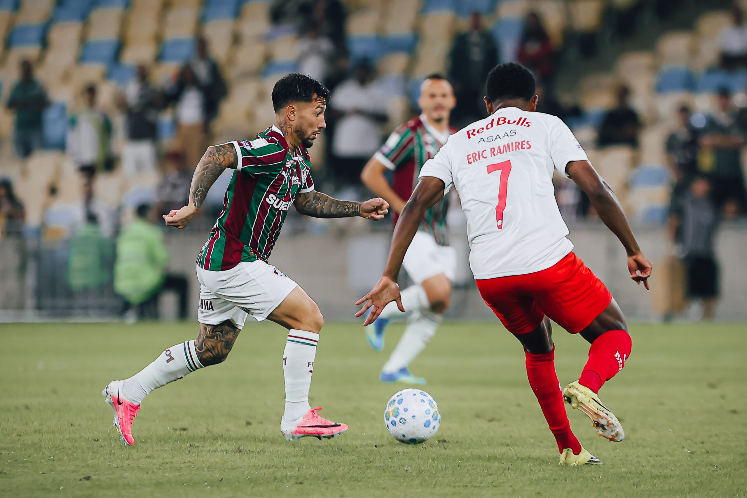 Brasileirão registra duelo tático entre Fluminense e Bragantino