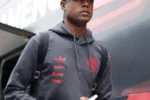 Lorran brilha em campo e Bruno Henrique exalta jovem promessa do Flamengo