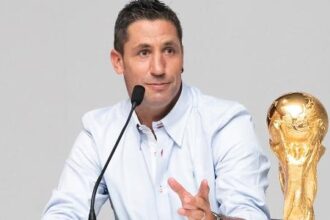 Campeão mundial de 2010, Joan Capdevila tem ESTA negado e clama por ajuda de Donald Trump