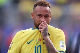 Jornal português elege 23 decepções da Copa, com Neymar e Cristiano Ronaldo