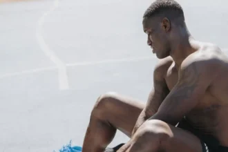 Bastos permanece ausente e Botafogo avalia rescisão de contrato