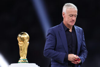 Didier Deschamps encerra ciclo de 14 anos no comando da seleção francesa