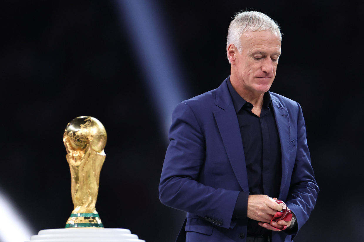 Didier Deschamps encerra ciclo de 14 anos no comando da seleção francesa