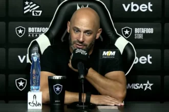 Franclim Carvalho confronta narrativa da imprensa sobre bastidores do Botafogo