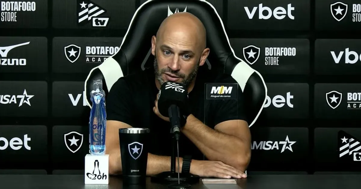 Franclim Carvalho confronta narrativa da imprensa sobre bastidores do Botafogo