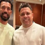 Vozinha encontra Ronaldo Fenômeno nos Estados Unidos e protagoniza momento descontraído