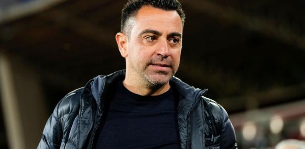 Xavi projeta futuro internacional e busca comando de uma seleção nacional