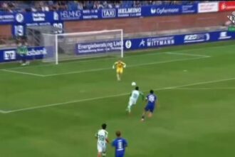 Nelson Deossa atua como centroavante e marca gol em amistoso do Real Betis