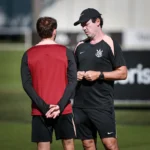 Fernando Diniz intensifica ajustes no Corinthians antes do confronto com o Remo