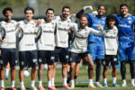 Neymar retorna aos treinos no CT Rei Pelé e gera expectativa no Santos