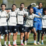 Neymar retorna aos treinos no CT Rei Pelé e gera expectativa no Santos