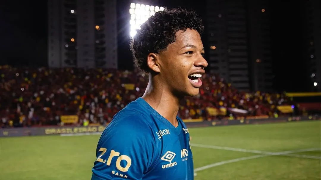 Botafogo mantém interesse em Zé Lucas enquanto Sport define preço de venda