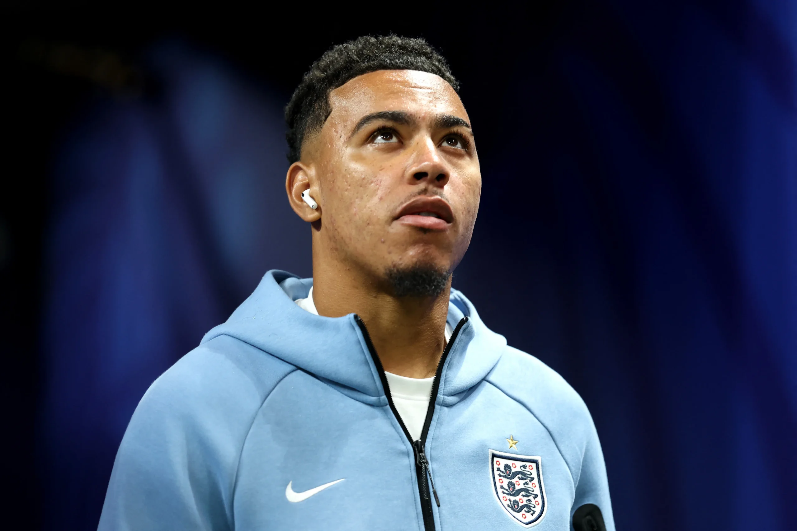 Chelsea vence disputa com Arsenal e encaminha compra de Morgan Rogers por 137 milhões de euros
