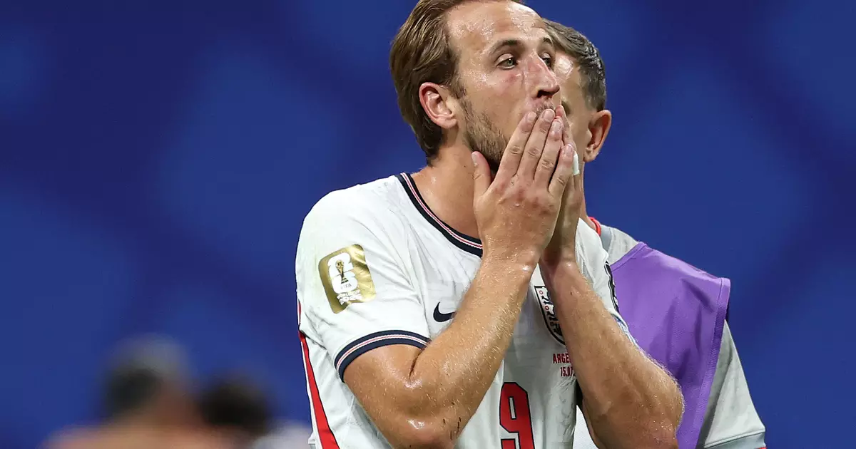 Michael Owen aponta falhas táticas da Inglaterra em derrota para a Argentina