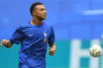 Mbappé supera Messi e se torna o maior artilheiro da história das Copas