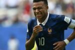 França evita vexame histórico após reação tardia contra a Inglaterra na Copa do Mundo