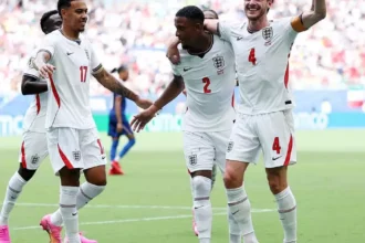 Inglaterra supera desgaste físico e garante terceiro lugar com vitória sobre a França