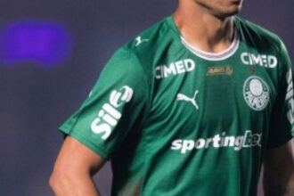 Palmeiras encaminha renovação de Murilo e frustra planos do Vasco