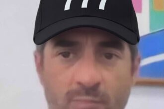 Vascaínos comparam representante de Marcos Lamacchia a figura da 777 em montagem nas redes