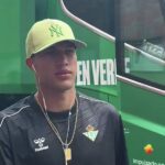 Vasco e Betis avançam na negociação para a transferência de Deossa