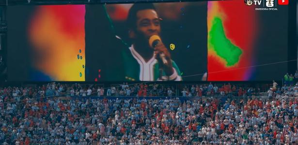 Homenagem a Pelé marca intervalo da final da Copa do Mundo