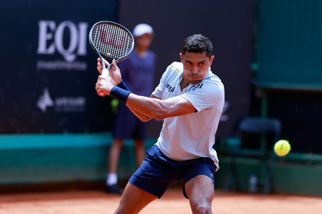 Thiago Monteiro e Igor Marcondes buscam classificação em torneios europeus