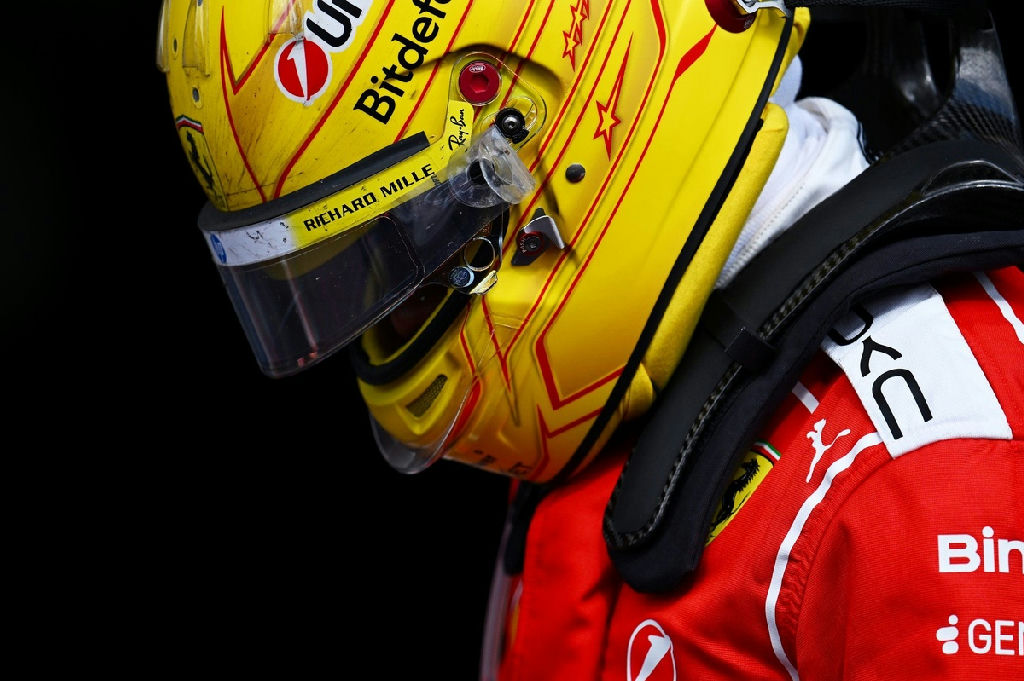 Hamilton contesta punição por incidente com Russell no GP da Bélgica