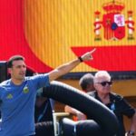 Jogadores da Argentina evitam imprensa após vice-campeonato; Scaloni é a única voz na zona mista