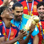 Espanha celebra título da Copa de 2026 em torneio de recordes e controvérsias
