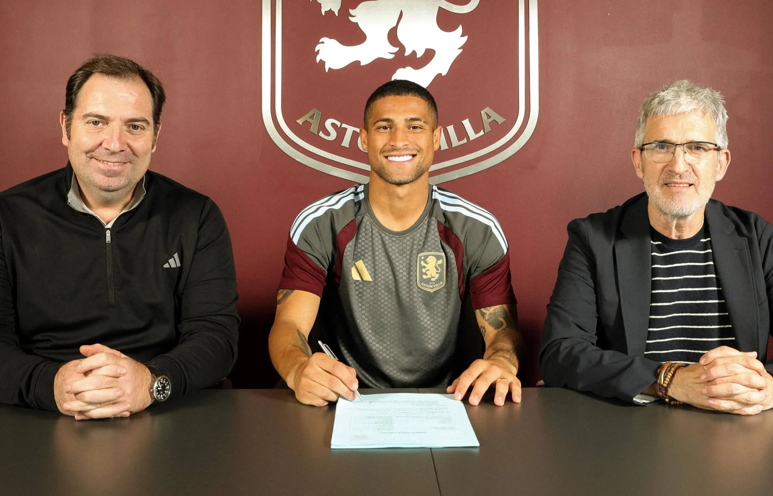 João Gomes é o novo reforço do Aston Villa em transferência milionária