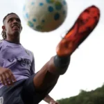 Danilo retoma atividades no Botafogo após participação na Copa do Mundo