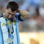 Seleção argentina retorna a Buenos Aires após vice na Copa do Mundo de 2026