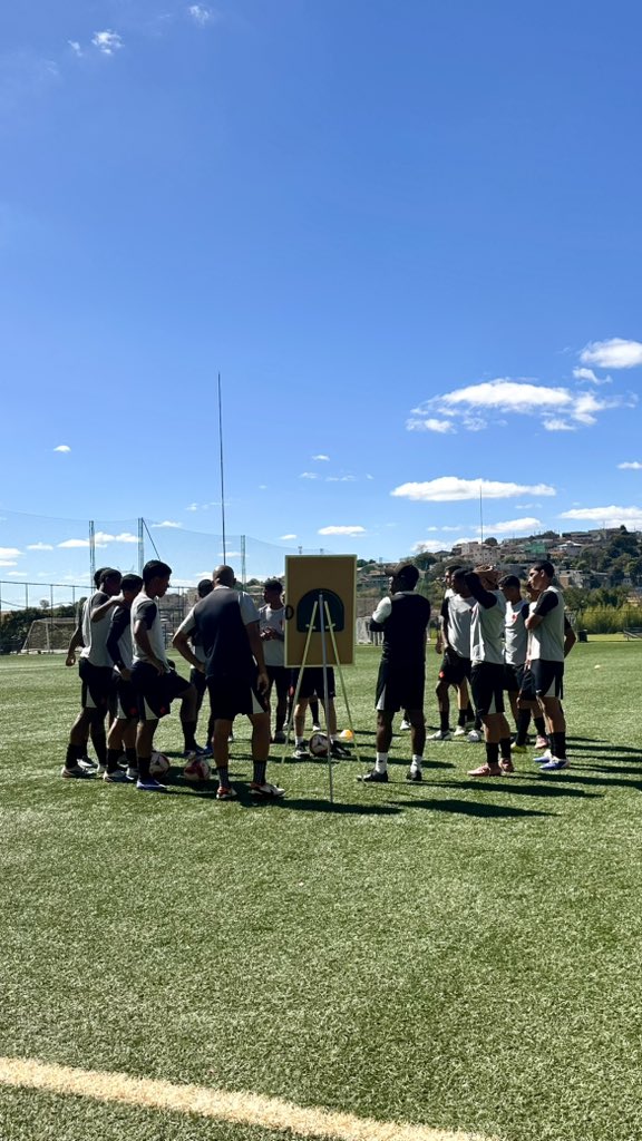 Vasco finaliza ajustes para duelo decisivo contra o Cruzeiro pelo Brasileiro Sub-17