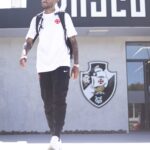 Vasco da Gama inicia embarque para Medellín em preparação de elenco