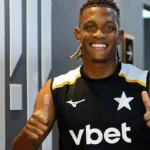 Zenit eleva oferta salarial por Danilo e supera proposta do Palmeiras