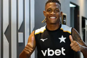 Zenit eleva oferta salarial por Danilo e supera proposta do Palmeiras