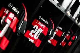 Flamengo oficializa retorno da marca Lubrax ao uniforme após 17 anos